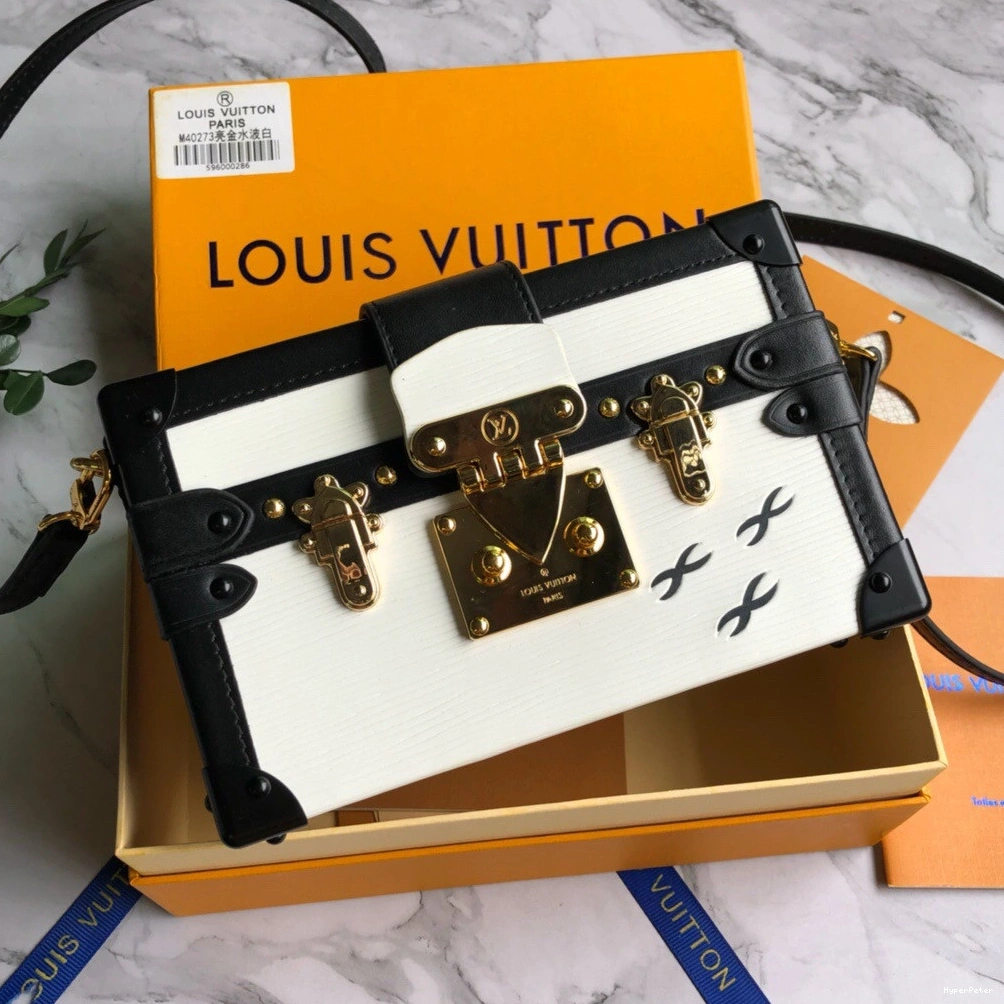 LOUIS VUITTON MALLE PETITE 0809